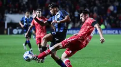 Partido apretado entre Argentinos y Liverpool.