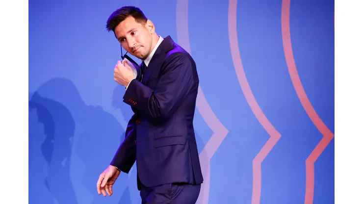 BARCELONA, SPAIN - AUGUST 08: Lionel Messi of FC Barcelona faces the media during a press conference at Nou Camp on August 08, 2021 in Barcelona, Spain. (Photo by Eric Alonso/Getty Images)