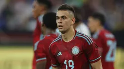 Rafael Santos Borré tiene dos ofertas para dejar el fútbol alemán