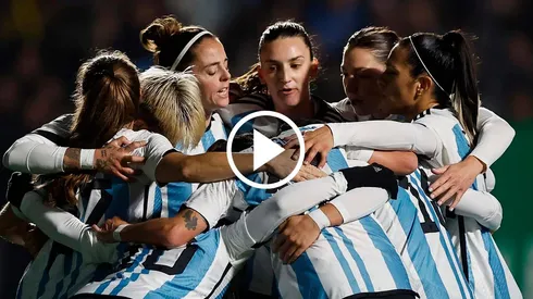 Argentina se mide ante Sudáfrica por el Mundial Femenina.