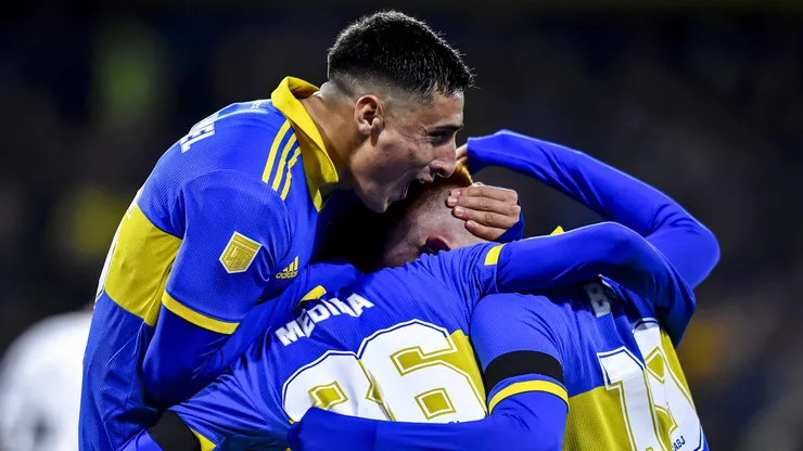 Se sumó al plantel de Almirón y una vieja figura le marcó la cancha: "El mundo Boca no te espera"