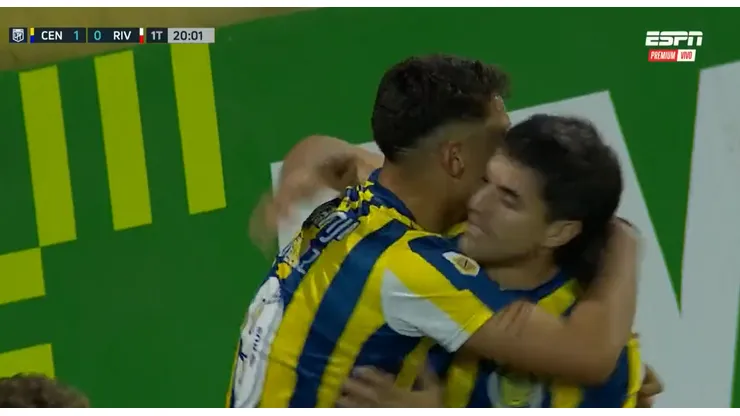 El festejo en el gol de Alejo Véliz.