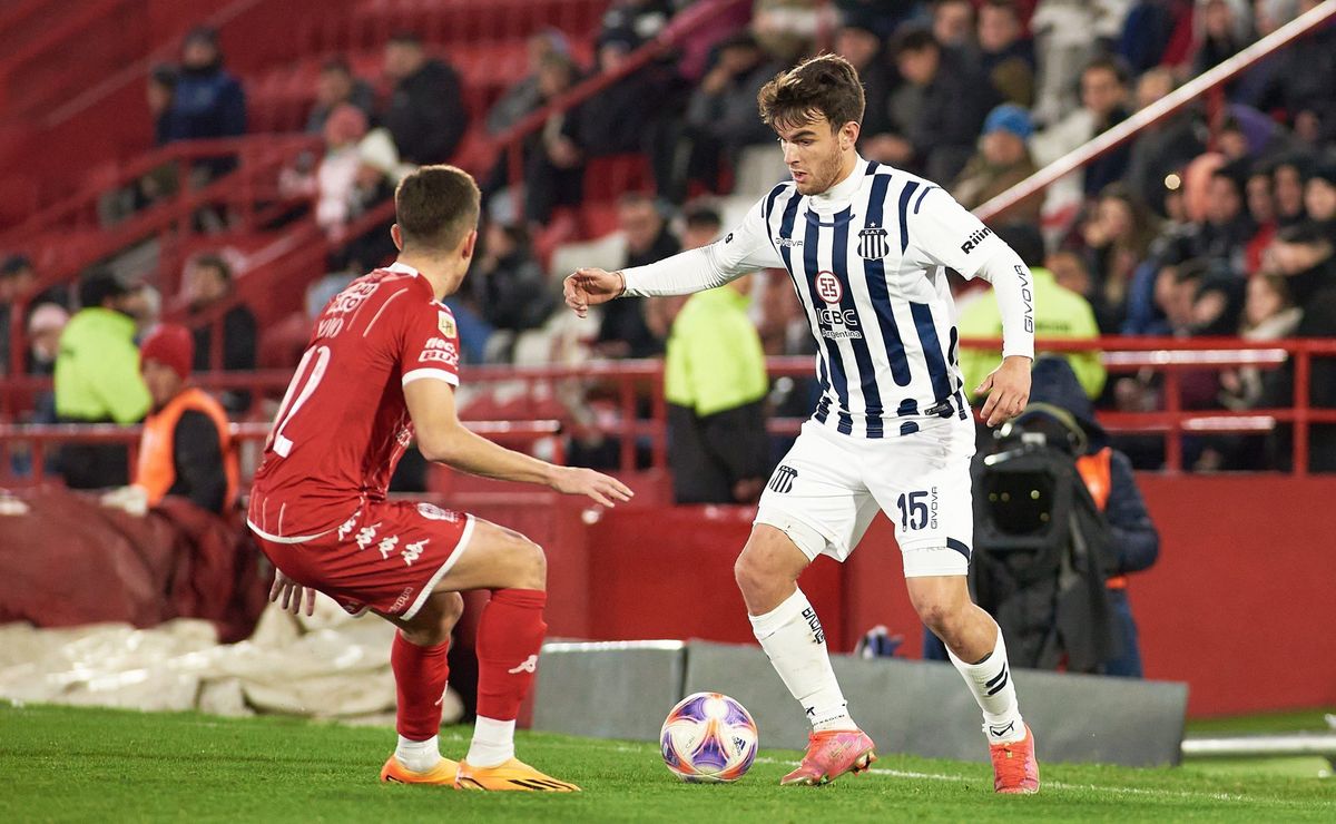Talleres postergó el festejo de River: venció a Huracán y sigue soñando ...