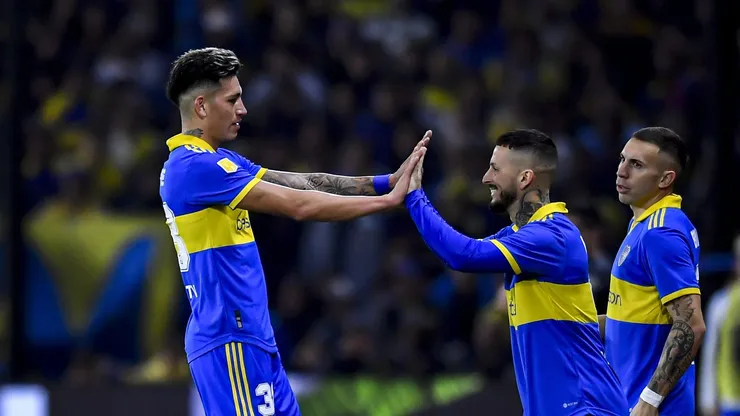 Boca tuvo visita sorpresa en el vestuario tras el triunfo ante Huracán