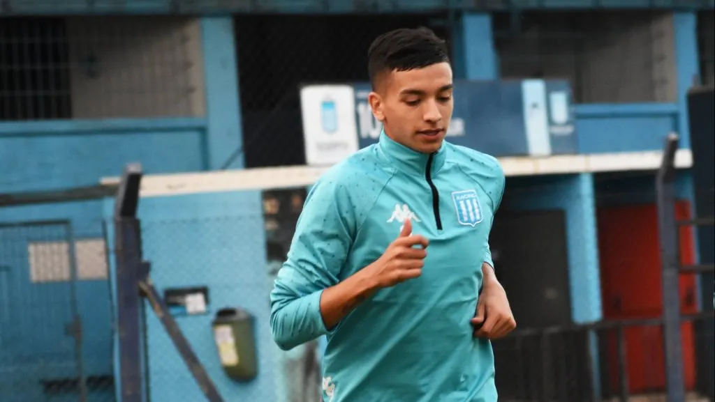 Tomás Avilés entrenando con Racing. (Foto: Prensa Racing)