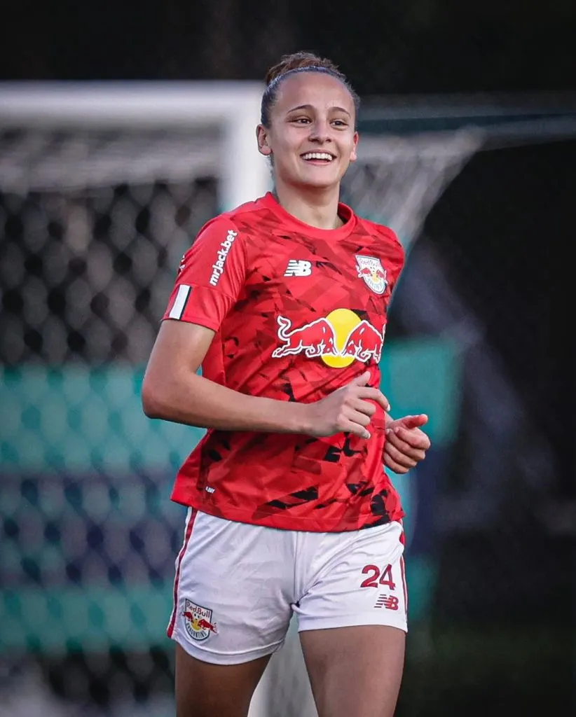 Gramaglia ascendió con el Bragantino y espera quedarse con el título.