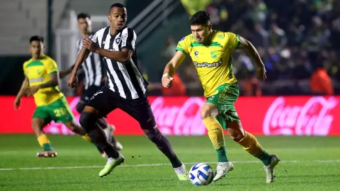 ¡Batacazo en Varela! De la mano de Fernández, Defensa eliminó a Botafogo de la Sudamericana