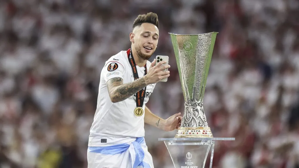 Lucas Ocampos, uno de los argentinos que ganó la Europa League 2022-23 con el Sevilla. (Getty)