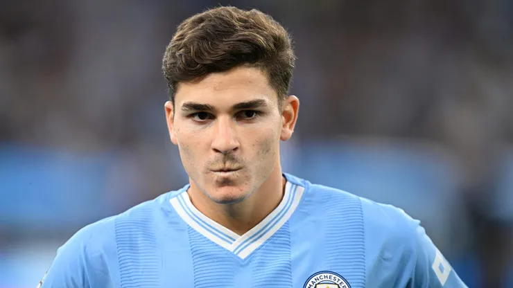 Julián Álvarez será titular por Champions League