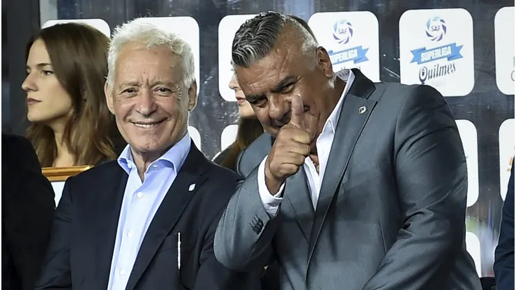 Víctor Blanco junto a "Chiqui Tapia".