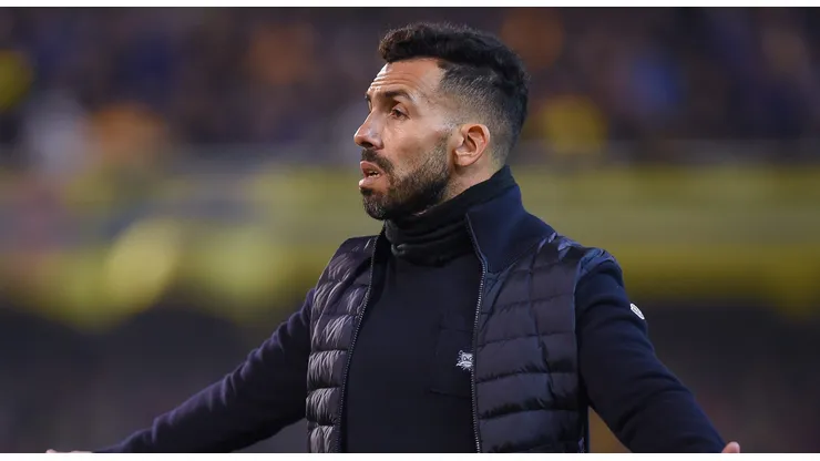 Carlos Tévez es el nuevo director técnico de Independiente.