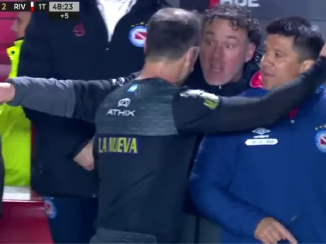 VIDEO | "Que no se te caigan las plumas": Milito estalló contra el juez de línea y lo acusó de ser hincha de River