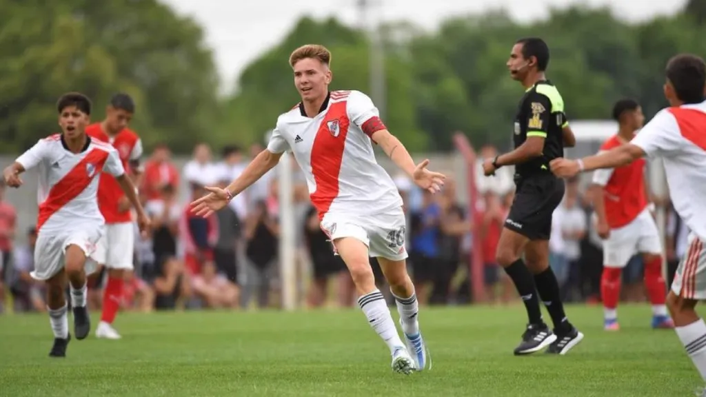 Franco Mastantuono en acción.