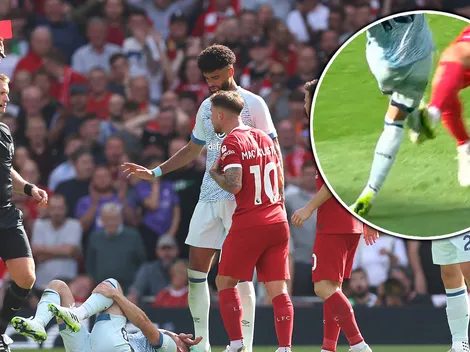 VIDEO | Mac Allister se fue expulsado en Liverpool por un planchazo