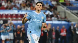 Julián Álvarez ya tiene los mismos títulos que Messi a sus 23 años