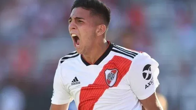 Twitter: @MedioRiver