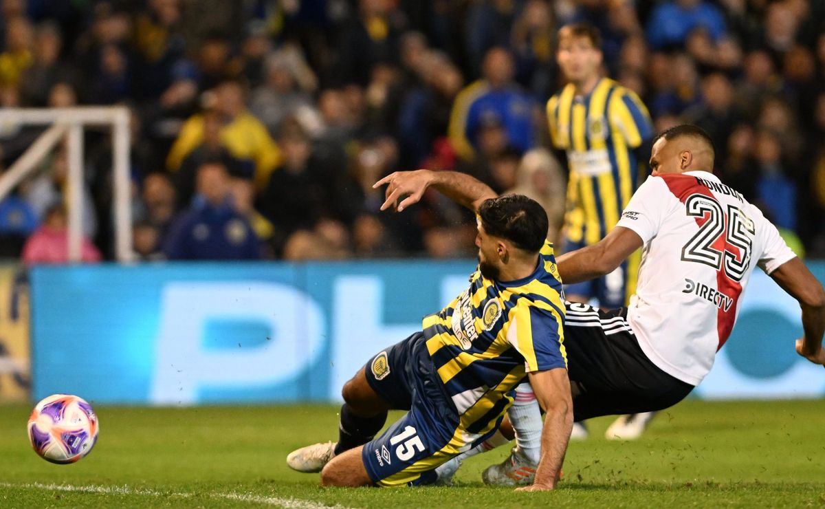 Rosario Central va a la carga por dos jugadores de River - Bolavip ...
