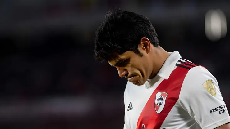 Tras la eliminación de River en la Libertadores, Robert Rojas se fue a ver otro equipo en Copa