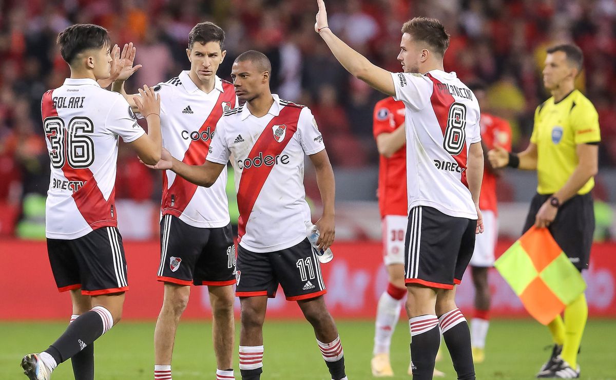 Vélez viene a la carga por Andrés Herrera, relegado en River - Bolavip ...