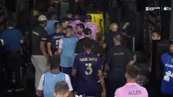 El picante momento en el túnel del estadio.