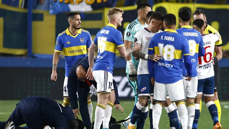Los hinchas de Boca destrozaron a Campuzano por su primer tiempo ante Nacional