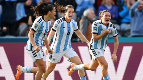 Argentina va por la clasificación en el Mundial Femenino.