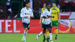 El festejo de Paolo Guerrero.