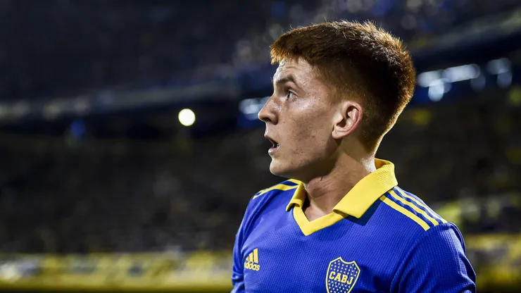 BUENOS AIRES, ARGENTINA - JULY 2: Valentin Barco of Boca Juniors looks on during a match between Boca Juniors and Sarmiento as part of Liga Profesional 2023 at Estadio Alberto J. Armando on July 2, 2023 in Buenos Aires, Argentina. (Photo by Marcelo Endelli/Getty Images)