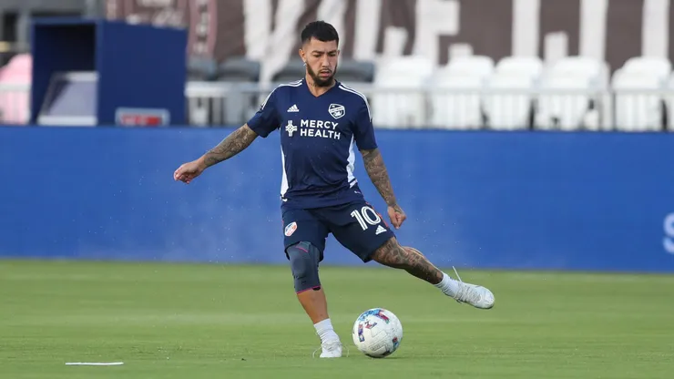 Luciano Acosta coqueteó con Corinthians mientras espera por un llamado de Boca