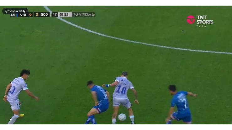 VIDEO | El gran caño que tiró el ex River, Hernán López Muñoz en Godoy Cruz