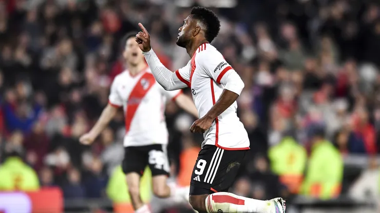Borja reveló qué le dijo Demichelis en el abrazo del primer gol de River