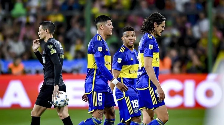 Los hinchas de Boca cuestionaron a Figal por su actuación ante Defensa