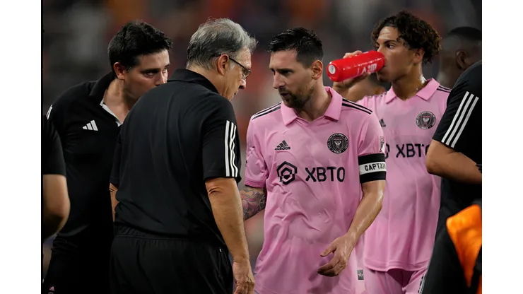 Martino juega al misterio con Messi: "Tenemos que cuidarlo"