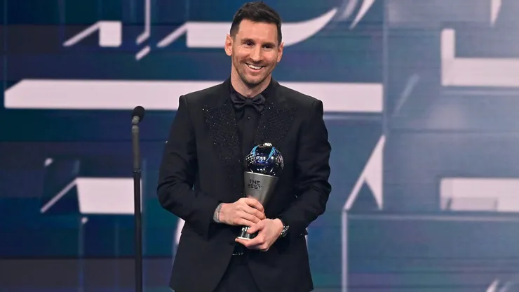Lionel Messi exhibiría el premio FIFA The Best en el Inter Miami vs. El Salvador. Getty Images.