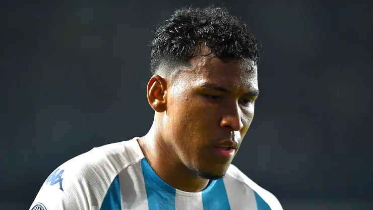 Tras la lesión de Juanfer Quintero, Racing enciende las alarmas por Roger Martínez