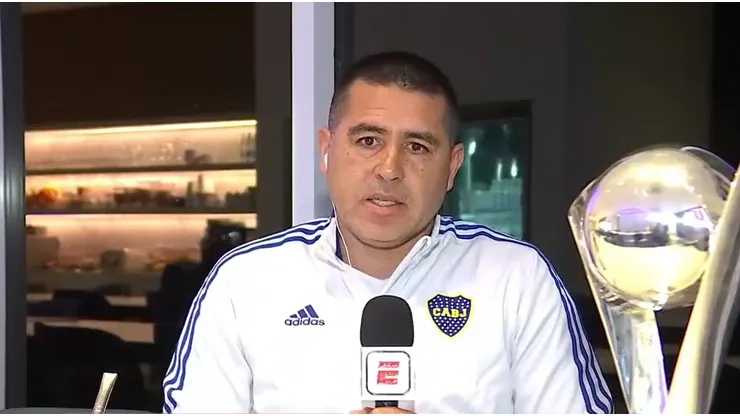 Riquelme endulzó los oídos de los hinchas de Racing.