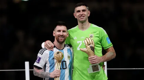 Dibu Martínez insiste en cambiar los planes de Messi con la Selección Argentina