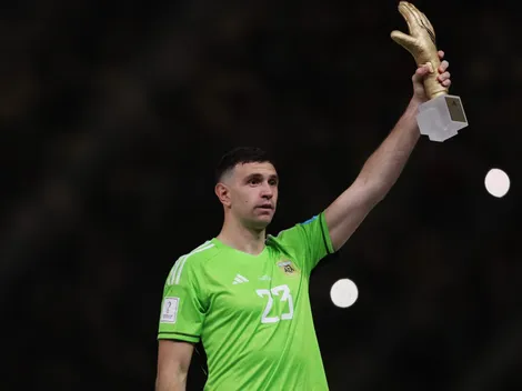 El padre de Dibu Martínez hizo una advertencia a todos los peluqueros del país