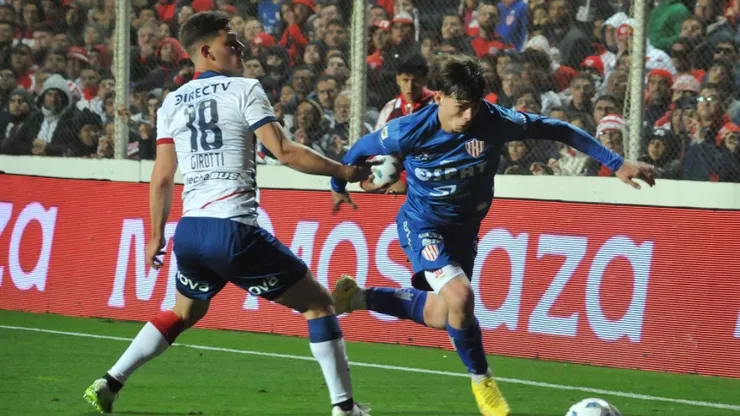 Empate tenso, emotivo y vibrante en Santa Fe.