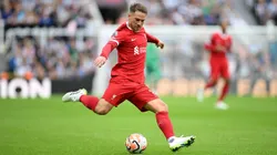 Todos de pie: El gran gesto del público de Liverpool con Alexis Mac Allister