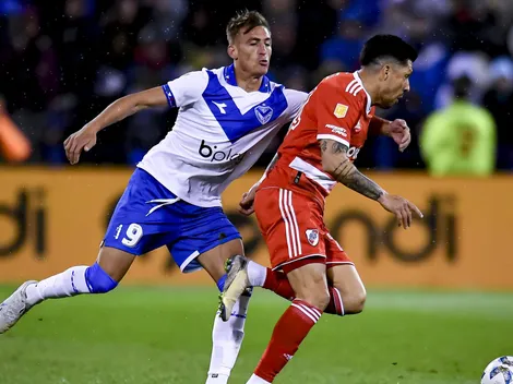 Vélez le ganó a un irreconocible River y salió de la zona de descenso