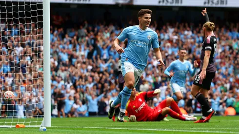 Gol, asistencia y penal generado por Julián Álvarez en la victoria del City