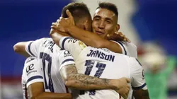 Con 30 años, Centurión hace rato está alejado de las canchas.