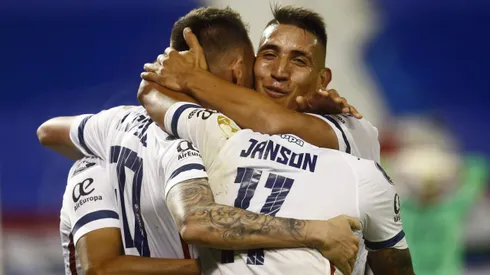 Con 30 años, Centurión hace rato está alejado de las canchas.