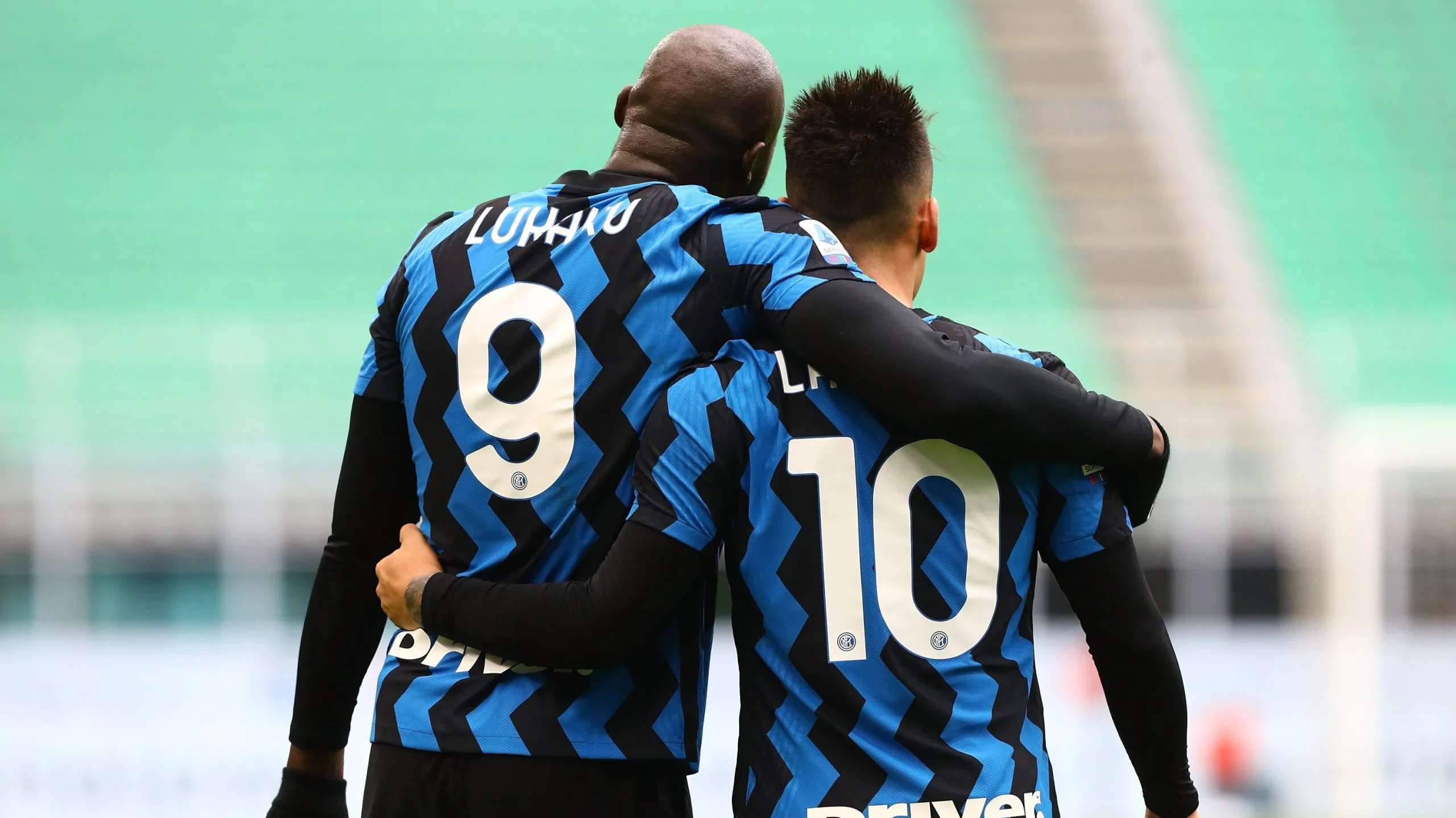 Romelu Lukaku y Lautaro Martínez, la temible dupla ofensiva que supo tener el Inter. (Foto: Getty)