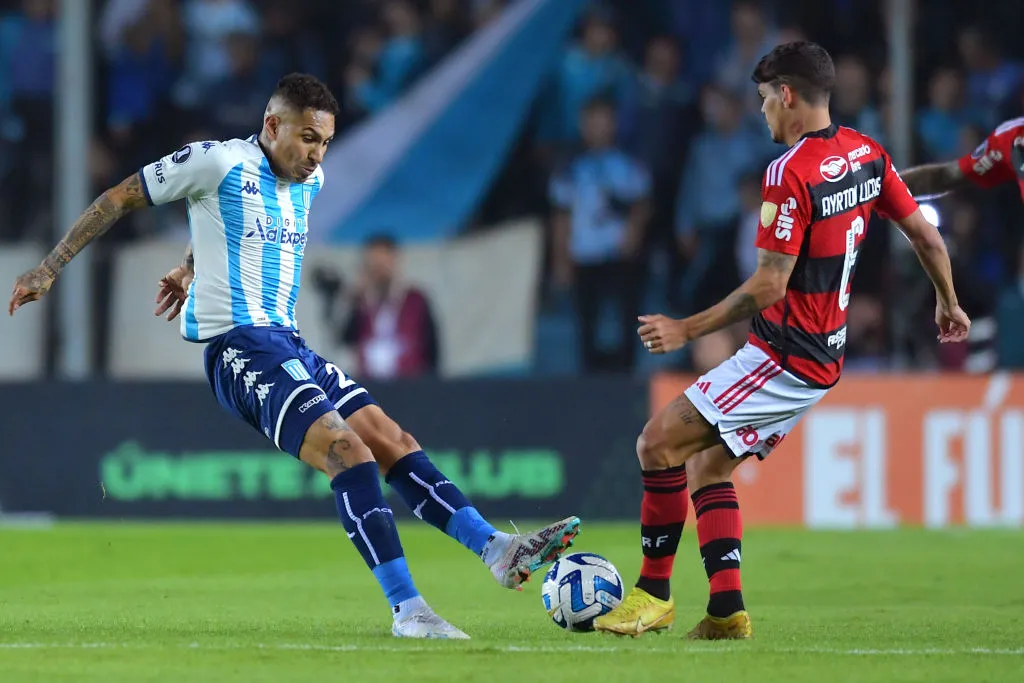 Paolo Guerrero en su breve paso por Racing (Getty)