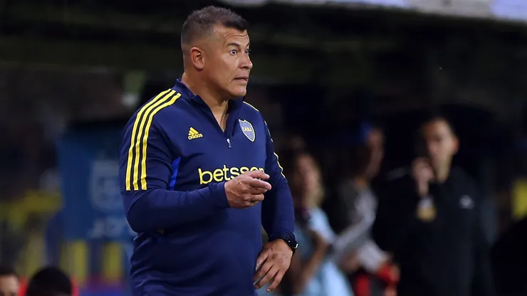 En Boca estallaron contra Almirón: "Es un milagro que debe ser estudiado e investigado"
