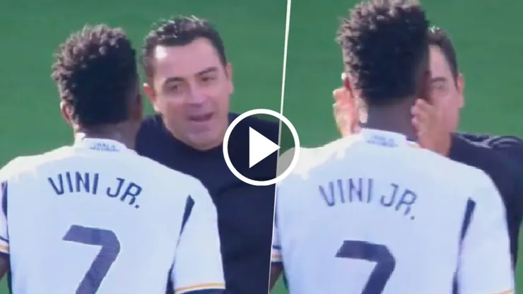 Vinícius Júnior y Xavi Hernández se cruzaron en pleno clásico.