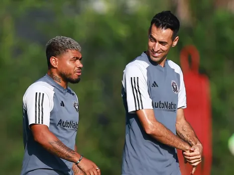 Le dio un regalo: así se despidió Busquets de Josef Martínez