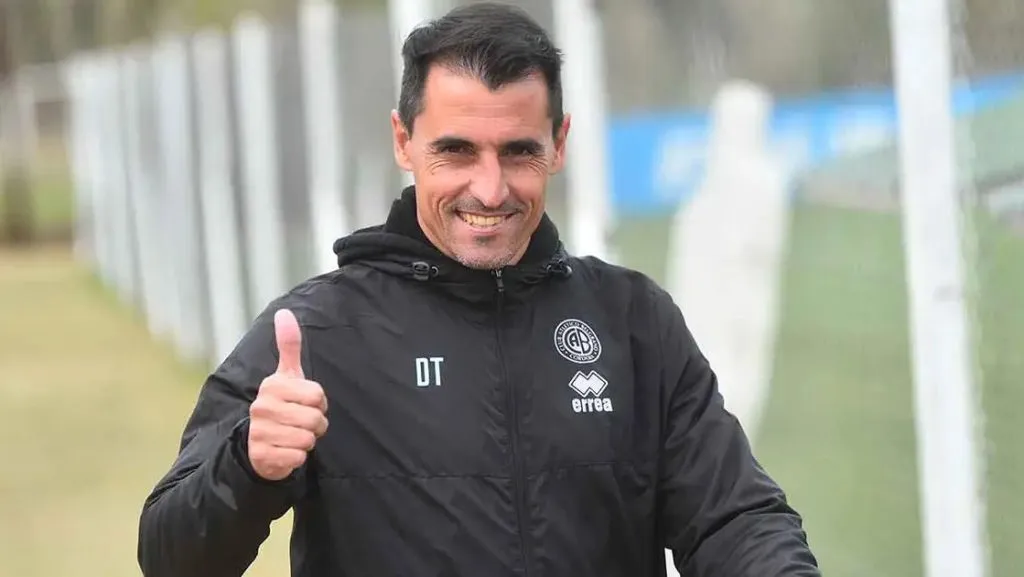 Guillermo Farré, el nuevo DT de Aldosivi.